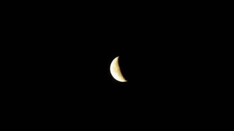 En stjärnklar kall natt i början av september, en avtagande halvmåne och vi kan vänta oss en nymåne inom några dagar.