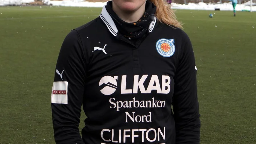 MÅLVAKTSGIGANT. Maria Lindgren var ytterst nära att snuva Själevad på poängen genom sitt formidabla spel i kassen.