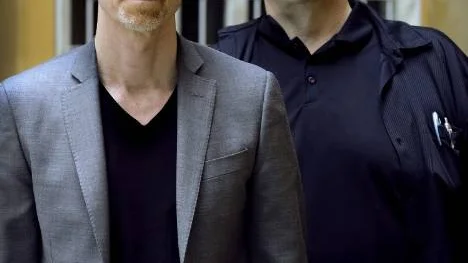 Anders Roslund och Börge Hellström träffades för första gången för 15 år sedan. De är ett av Sveriges mest framgångsrika radarpar i kriminalgenren. Deras bok "Tre sekunder" börjar troligen filmas i Hollywood i höst.