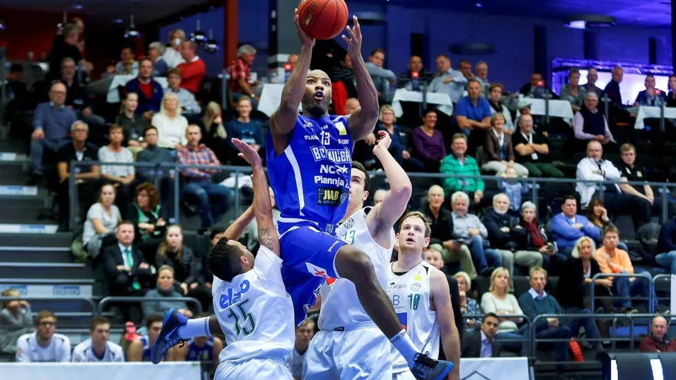 Sågade. Alex Wesby var inte alls nöjd med lagets insats mot de regerande mästarna Södertälje.