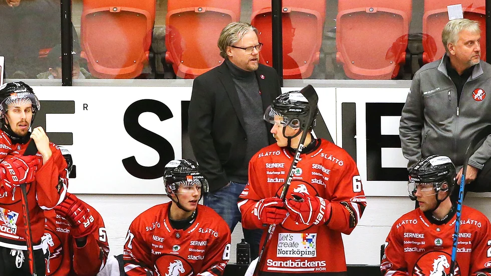 Tränaren Anders Olsson ser saker Vita Hästen måste förbättra.