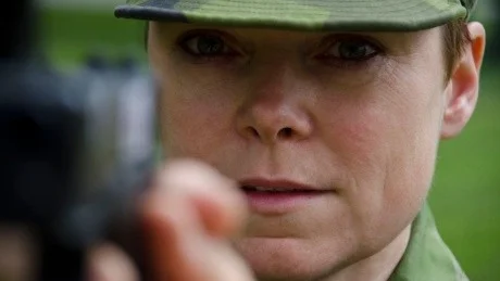 GULDREGN. Maria Öberg, kapten på regementet I19 i Boden, tog hem tre guld när Försvarsmaktsmästerskapen i skytte avgjordes i Enköping.