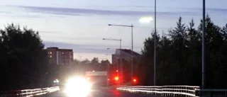 Otrygg hemfärd på mörka gator