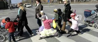 Färgsprakande barnkarneval