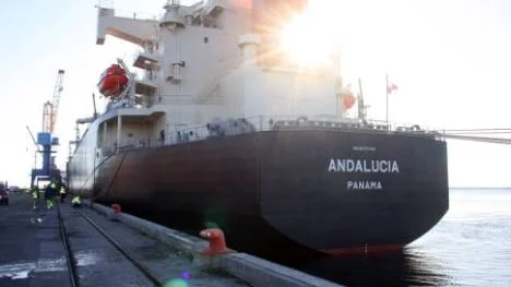 Panama-registrerade Andalucia anlöpte Haraholmens djuphamn på onsdagen.