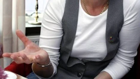 Kommunalrådet Helena Stenberg tycker att de kommunanställda förtjänar uppskattning. (Arkivbild)