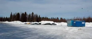 Hyresgäster får betala bortforsling av skrotbilar
