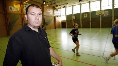 Peter Thelin, Strömnäs GIF:s herrtränare var besviken. Både över förlusten mot Åekis och domarinsatsen. (Arkivbild)