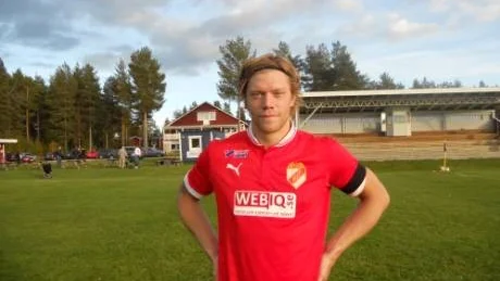 LIRAREN. Pär Sundström låg bakom det mesta för Hemmingsmark i derbyt mot Munksund.