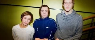"Han sa att vi skulle ta på oss trosor"
