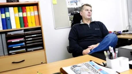 "GÅR PÅ KNÄNA". Personalbristen riskerar att förstöra utredningarna kring arbetsplatsolyckorna med dödlig utgång i Norrbotten, menar Roger Bernestedt.Foto: Andreas Wälitalo