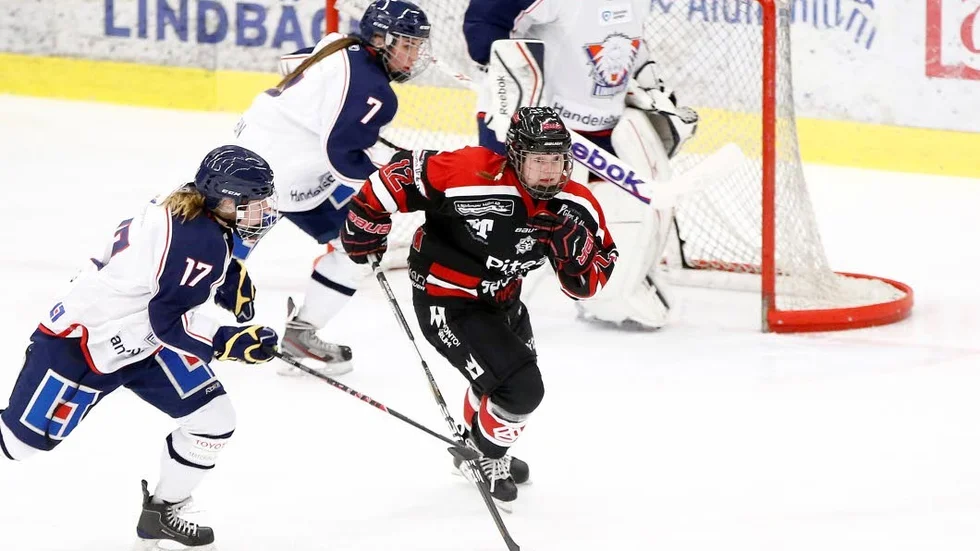 Målskytt. Munksund-Skuthamns Kristin Andersson gjorde 2-6 mot Linköping.