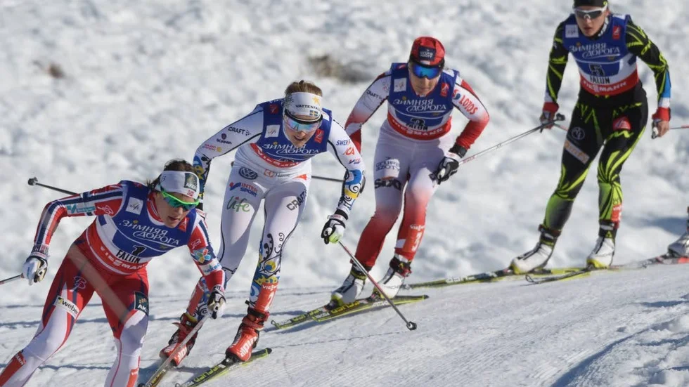 Stina Nilsson i vit dräkt tog sig vidare tillsammans med Ida Ingemarsdotter.