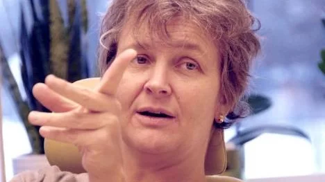 Kommunalrådet Britta Flinkfeldt Jansson (S) slår tillsammans med 20 kollegor tillbaka mot trakasserierna. (Arkivbild)