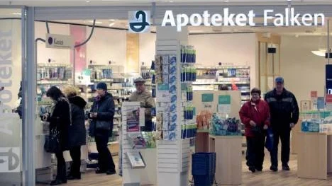 Apoteket Falken i gallerian och sex andra apotek i Pite älvdal ska säljas ut till privata aktörer.