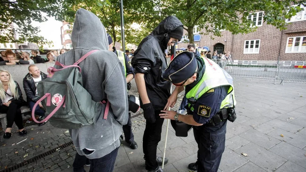 Brottsbekämpning. Visitationszoner har visat sig vara effektivt mot kriminalietten.