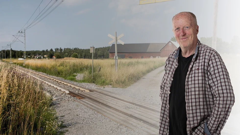 ”Sedan länge, långt innan sorgen, har jag burit på upplevda händelser som gjort mig till den person jag är, den glade och den dystert grubblande. Som folk är mest.”