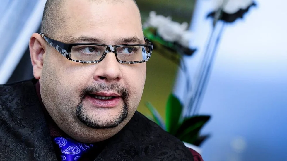 På krigsstigen. Marko Tuhkanen anser att hans klient utsätts för kränkning.