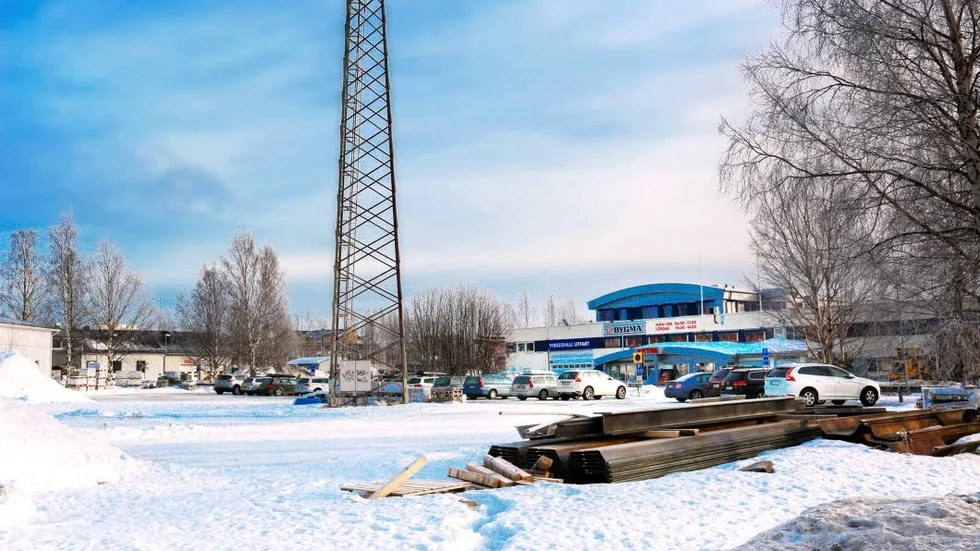Byggprojekt. Här är platsen för Luleås senaste byggprojekt. Intill Bygmas anläggning i södra hamn finns planer på att bygga ytterligare 124 lägenheter. Luleå kommun har inte svarat på ansökan om markanvisning än.