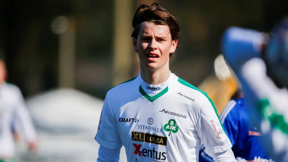 FÖRLUST. Victor Pettersson fick se Baik förlora mot Umeå.