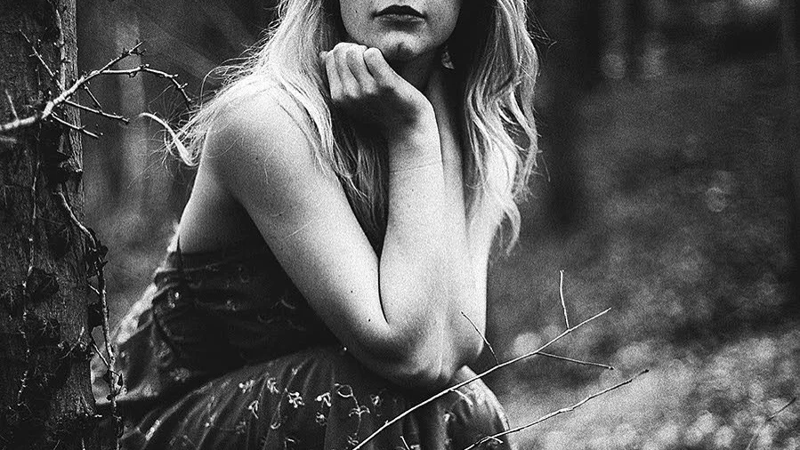 FREDAG. Elin Ivarsson spelar på Bistro Norrland 18:00 och 21:30 samma kväll på Roasters