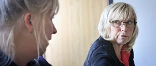 Oppositionen: Bidrag och försäljningar räddar ekonomin