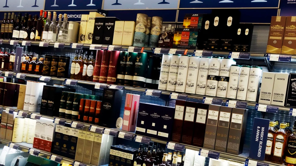 79 procent av spritdrycker inhandlas via Systembolaget eller restauranger, skriver Anders A. Aronsson och Magnus Jonsson. 