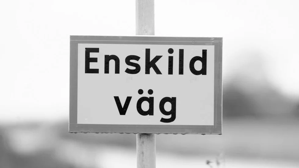 enskilda vägar. Som enda kommun/region i landet har Gotland kvar kostnaderna för snöröjning av enskilda vägar utan statsbidrag. Det vill den rödgröna majoriteten sätta stopp för, då de behövs sparas.
