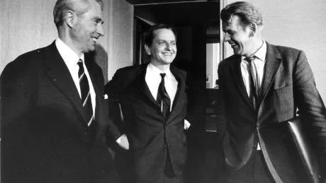 Gösta Bohman var moderatledare när Olof Palme var oppositionsledare och Thorbjörn Fälldin (c) statsminister.