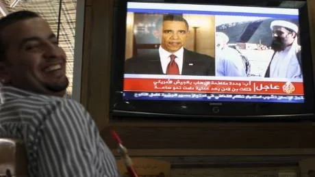 Hur tas budet emot? Man i Jordanien ser nyheten på TV.Foto: Nader Daoud/scanpix