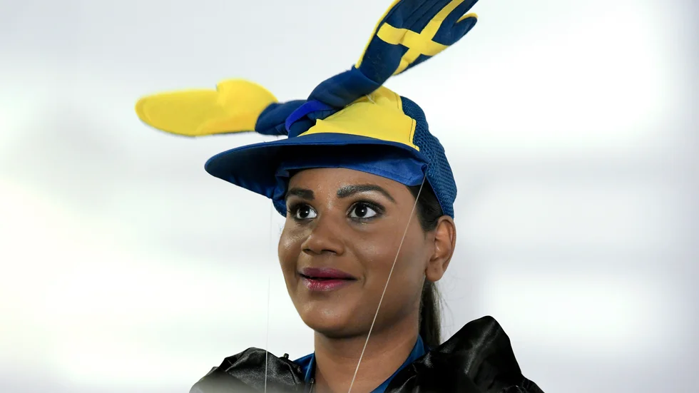 Komikern Shanthi Rydwall- Menon är huvudnumret när "Förfest hos Britt" återkommer.