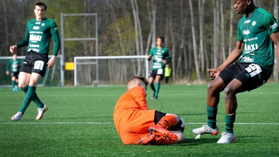 ESK måste bli mer distinkt och effektivt i offensiven. 