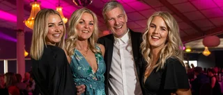 Hyllningar, glitter och glamour på årets företagsgala: "Lyxigt att få vara ute bland folk igen"
