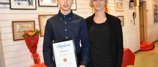 Ungdomar prisades för hjälteinsatser