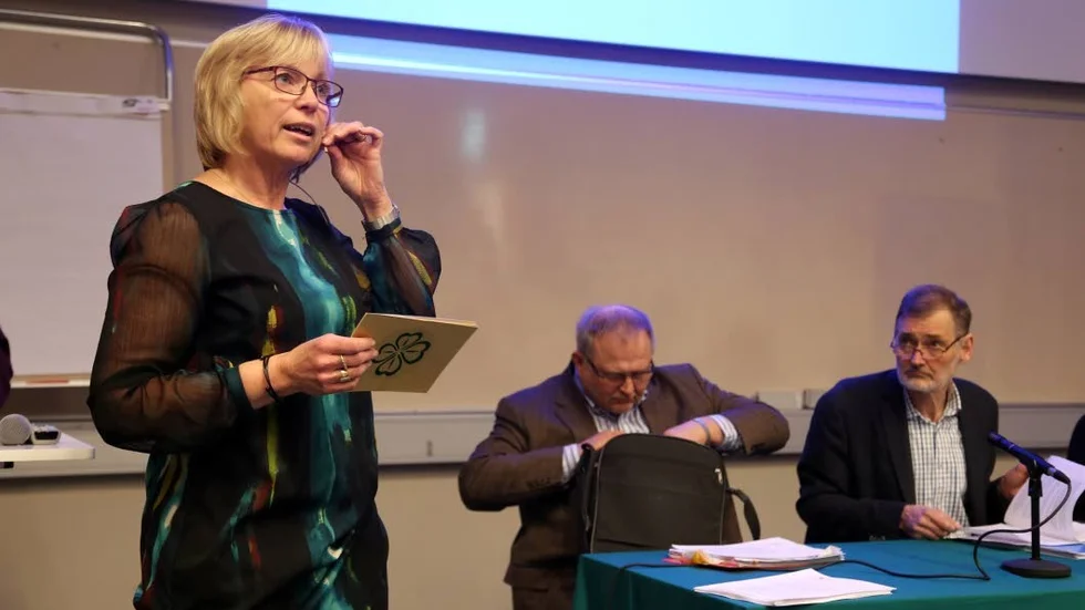 Informationsmöte. Regionrådet Eva Nypelius (C), Kent Johansson, vice ordförande i Indelningskommittén och Per Lindskog.
