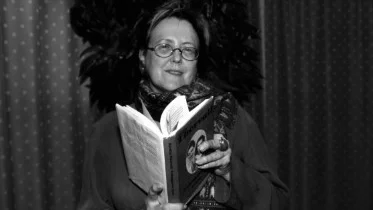 Kerstin Thorvall var en folkkär och populär författarinna som delvis under sin karriär var sågad och föraktad av finkulturen.
