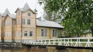Societetshuset Källör i Östhammar (Källörsskolan).