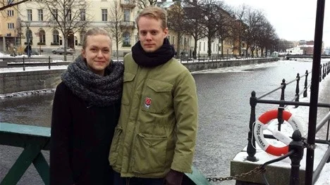 Helen Gunnarsson och Sebastian Ullmark räddade en man ur Fyrisån.