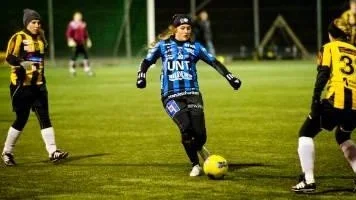 Säker seger för Sirius. Filippa Angeldahl (bilden) var tillbaka från läger med ungdomslandslaget och spelade en halvlek.