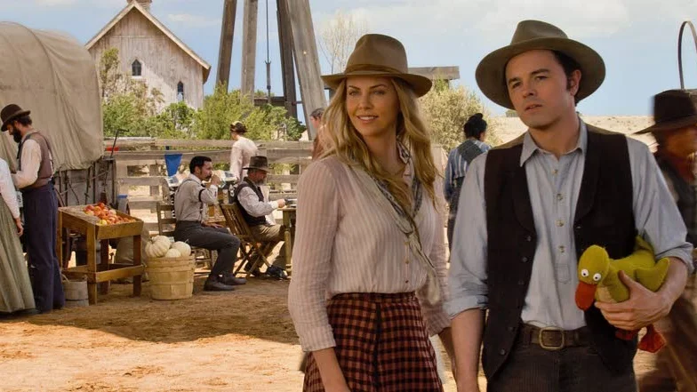Westernpar. Charlize theron som Anna och Seth Mac Farlane som Albert lever farligt  i westernkomedi.