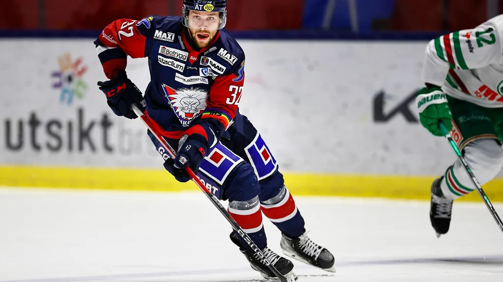 Markus Modigs är nöjd med att han skapar lägen, men väntar fortfarande på första målet. 