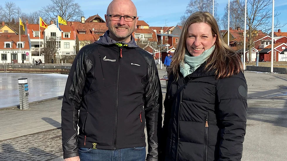 Torbjörn Pettersson har tidigare jobbat åt eventarrangören för Vasaloppet China. Nu är han eventchef för löp- och MTB-loppen som sker i samarbete med Vasaloppet. Emma Hjelm är näringslivschef på Strängnäs kommun.