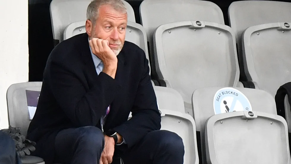 Storbritannien inför sanktioner mot fotbollslaget Chelseas ägare, oligarken Roman Abramovitj. Arkivbild.