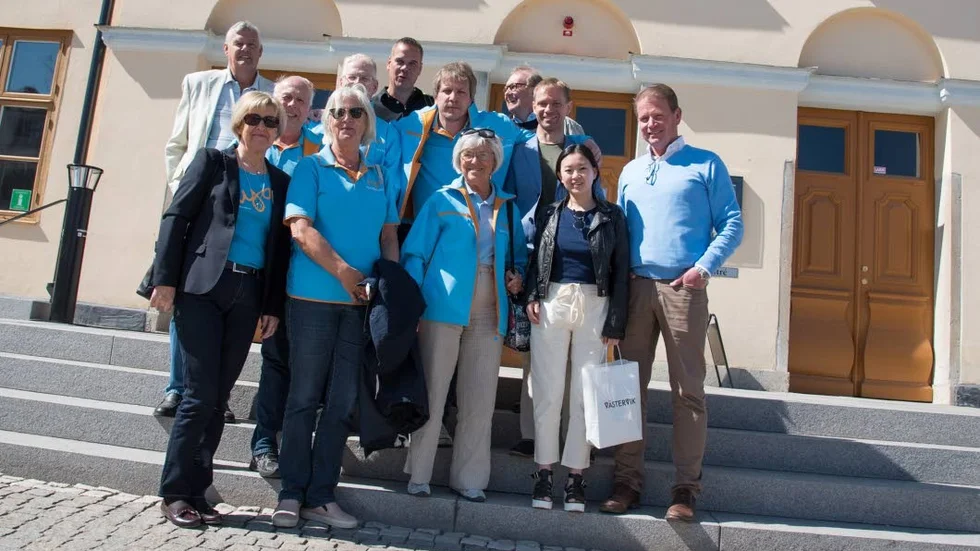 Besök. Gotlandsmoderater på visit i Västervik. Harald Hjalmarsson, längst till höger, höll i trådarna och visade runt.