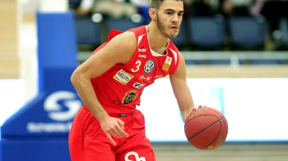 Anes Zekovic. Klev fram för Uppsala Basket med 14 poäng på lika många minuter mot Nässjö.