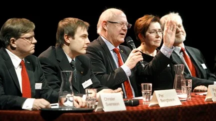 Peter Egardt i mitten vid Lindahldagen.
