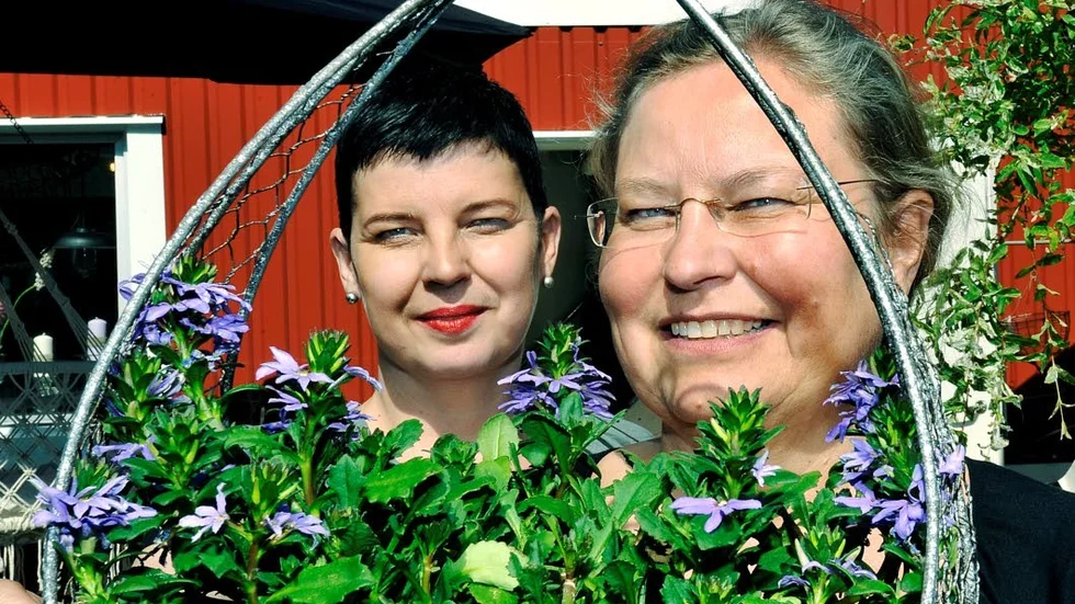 Systrarna Wikström på Kallax gårdsbutik i Luleå är en av de som håller öppet på söndag.