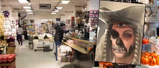 Handlarna inför halloween: "Vi har haft kaos"