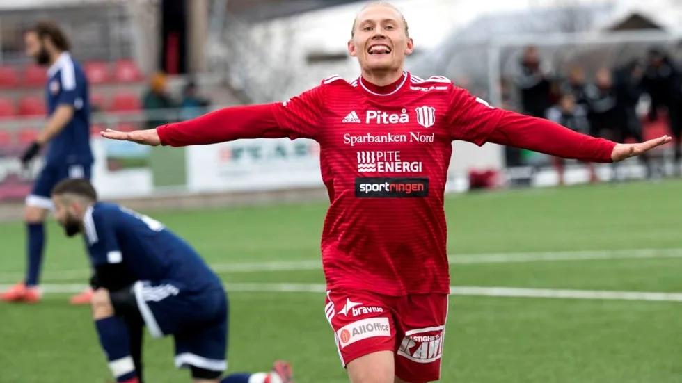 Gustav Rönnbäck Wallin