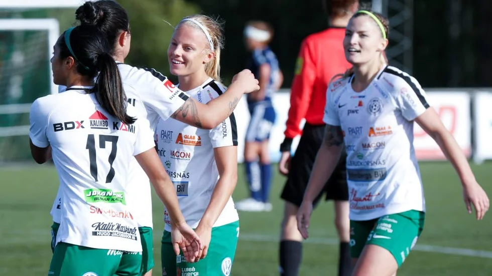 Erin Craig (höger) gjorde matchens enda mål.